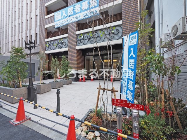 セイワパレス本町東のエントランス