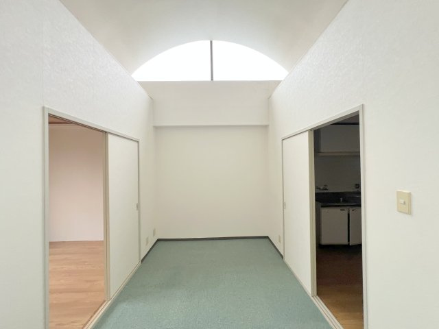 シティパレス21生駒俵口町パート1の居間・リビング