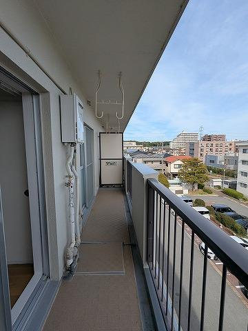 枚方東山住宅5棟のバルコニー|■物件内覧・資金計画相談・住宅ローン相談、リフォーム相談、お問合せ受付中■
※当日・翌日のご内覧、ご相談はお電話でのお問合せがスムーズです！