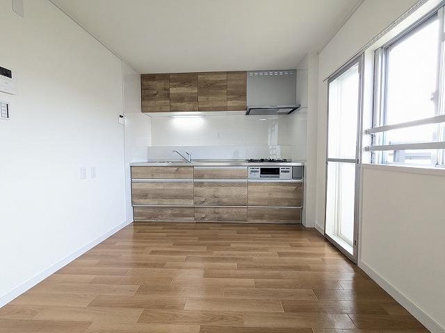 枚方東山住宅5棟のキッチン|DK6.0帖
■物件内覧・資金計画相談・住宅ローン相談、リフォーム相談、お問合せ受付中■
※当日・翌日のご内覧、ご相談はお電話でのお問合せがスムーズです！