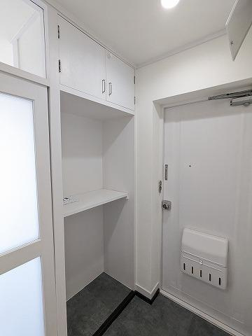 枚方東山住宅5棟の玄関|■物件内覧・資金計画相談・住宅ローン相談、リフォーム相談、お問合せ受付中■
※当日・翌日のご内覧、ご相談はお電話でのお問合せがスムーズです！
