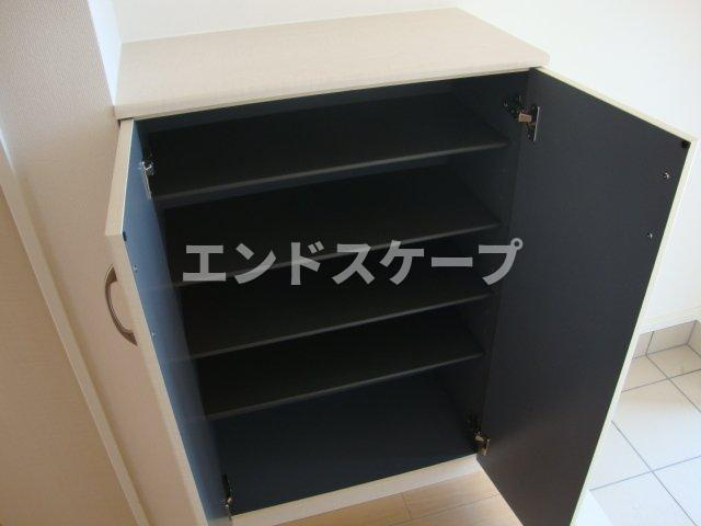 サニーヴィラの収納|下駄箱
高崎、前橋のお部屋探しはエンドスケープまで！お客様の理想お聞かせ下さい♪