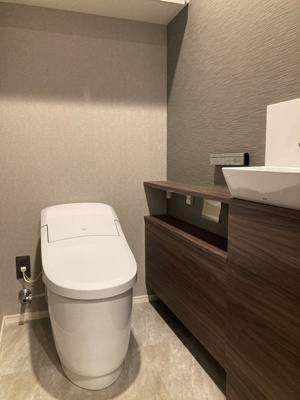 【トイレ】 | グランドゥールプレミアム代々木大山 | ※写真は同タイプ住戸です。