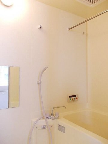 フェリチタＫの浴室|コンパクトで使いやすいお風呂です