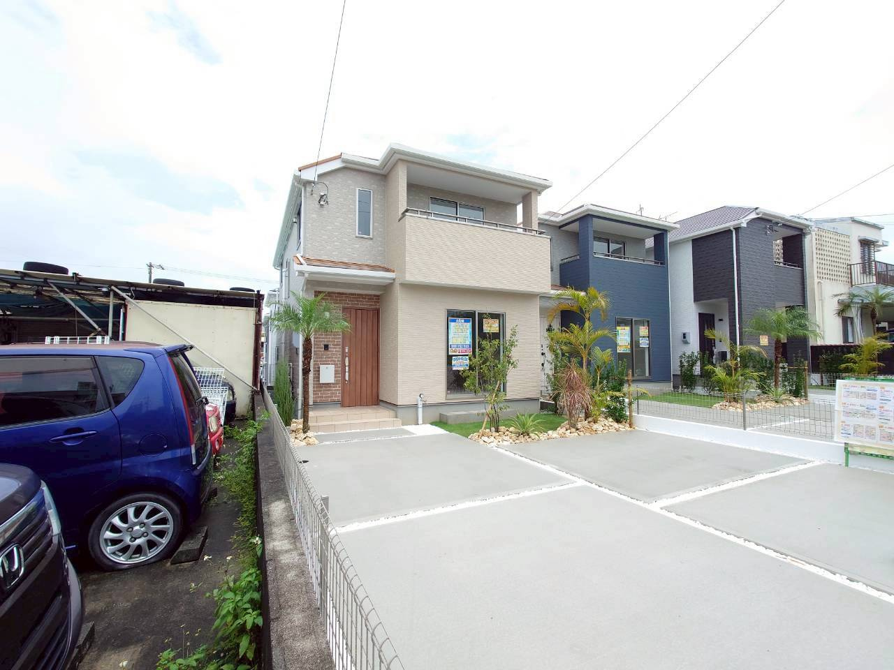 ＋＋うるま市江洲－A号棟（全１０棟）の前面道路含む現地写真|前面道路含む現地写真です