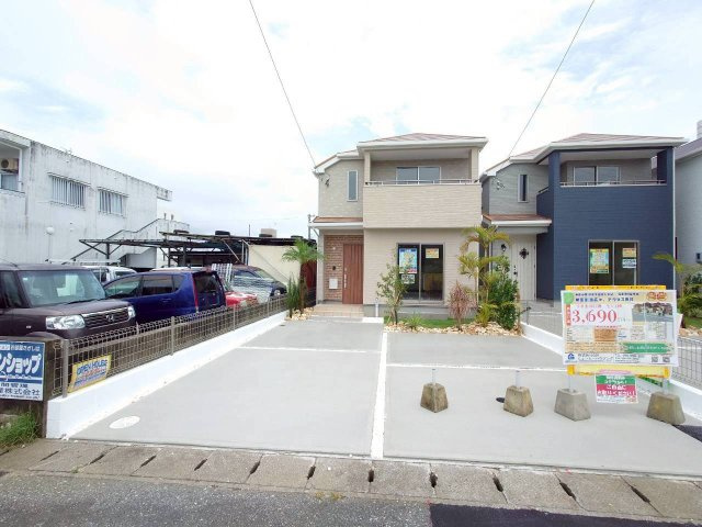 ＋＋うるま市江洲－A号棟（全１０棟）の駐車場