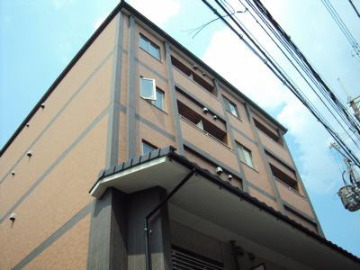 CASA FLUENTE（カーサフルエンテ）の外観