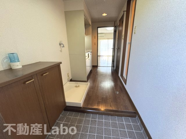 徳島市福島２丁目の賃貸マンションの玄関