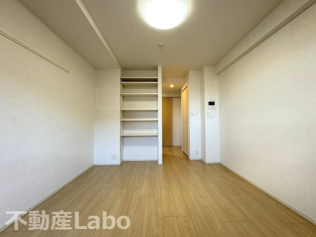 グランクリュ佐古の洋室