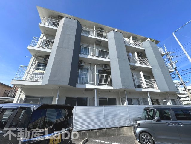 アポスタ蔵本公園の駐車場