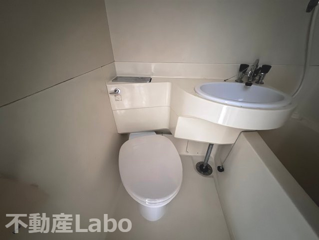 アポスタ蔵本公園のトイレ