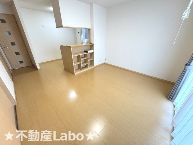 リヴェール　Dの居間・リビング