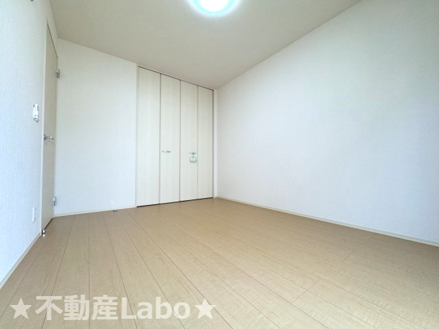 Ms’弐番館の洋室