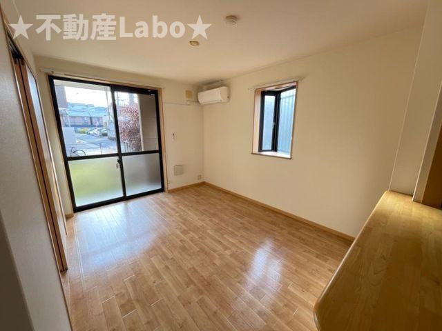 レジデンス城西Ⅱの居間・リビング