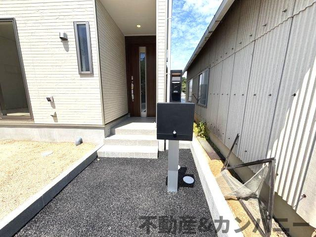 クレイドルガーデン星岡第1-1号棟　松山市星岡三丁目新築戸建のその他|独立したポストです