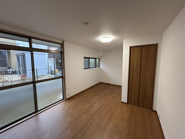 【洋室】 | 宗像市ひかりヶ丘５丁目　中古一戸建 