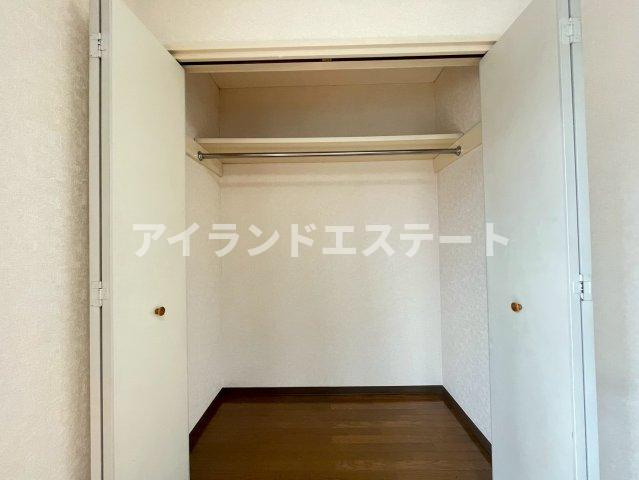 シュノンソー　3方角住戸　陽当たり良好　ペット相談の収納