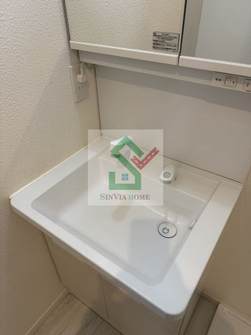 コンフィーの独立洗面台