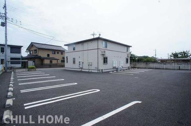 ラディエンスＢの駐車場|当社、チルホームのHPもご覧ください(^^)/物件情報多数♪