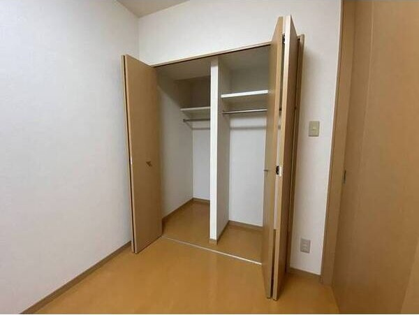 東桜コートの収納