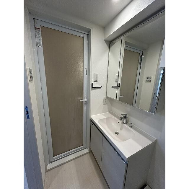 Ｂ　ＣＩＴＹ　ＡＰＡＲＴＭＥＮＴ　ＩＴＡＢＡＳＨＩ　ＮＯＲＴＨの洗面所