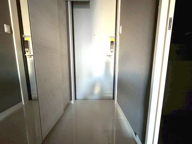 ヴェヌスタ藤井寺の玄関