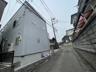 【前面道路含む現地写真】 | 大和市下鶴間　中古一戸建 | 前面道路