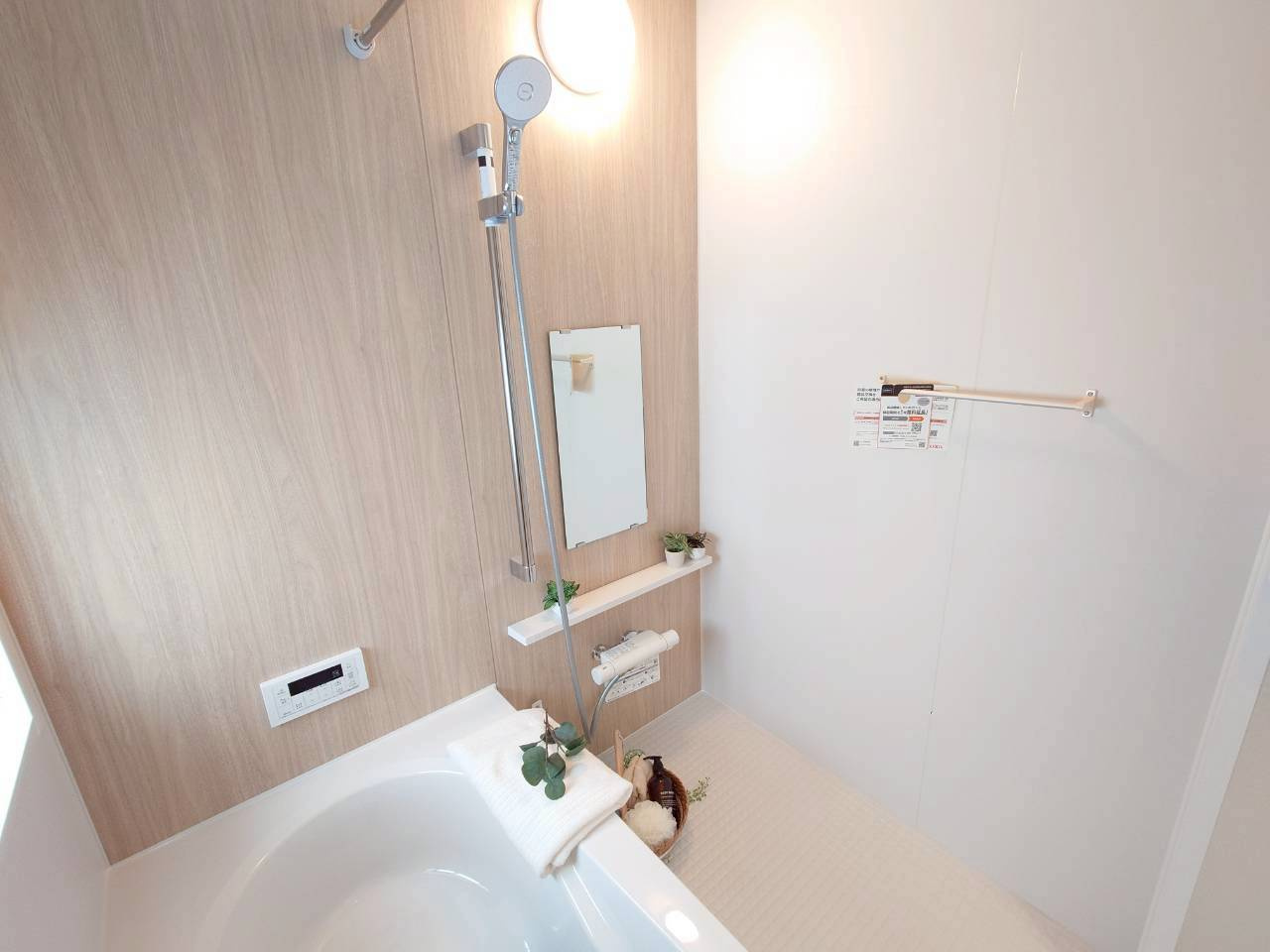 ＋＋うるま市江洲－J号棟（全１０棟）のトイレ|清潔感のあるトイレです