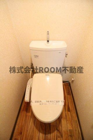 第8年見マンションのトイレ|落ち着いたトイレです