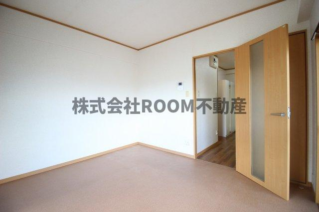 第3年見マンションの寝室|広くて明るい寝室