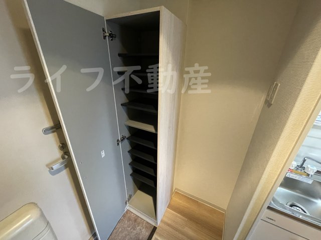 ADEKAーTの寝室|落ち着いた色調の寝室です