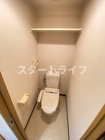 大阪市東淀川区西淡路２丁目の賃貸マンションのトイレ