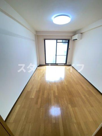 大阪市東淀川区西淡路２丁目の賃貸マンションの寝室