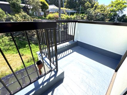 泉南市信達市場　ハッピータウン内　中古戸建のバルコニー|日当たり良好。収納も豊富で使い勝手の良い間取りです。