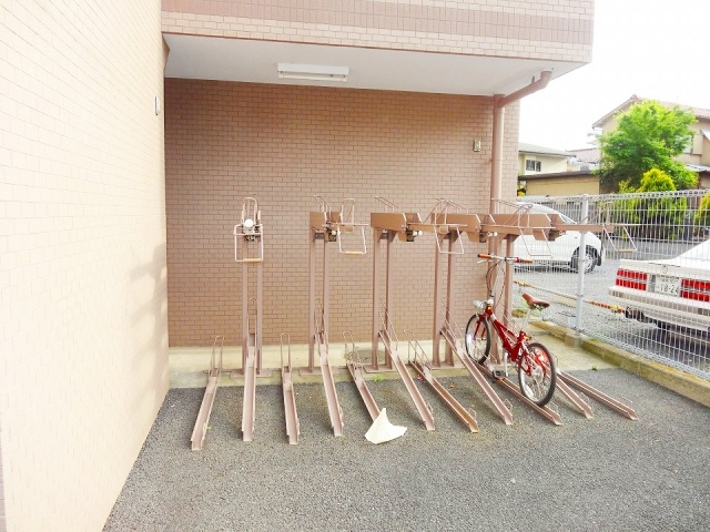 ルーブル下井草のその他共用部分|駐輪場