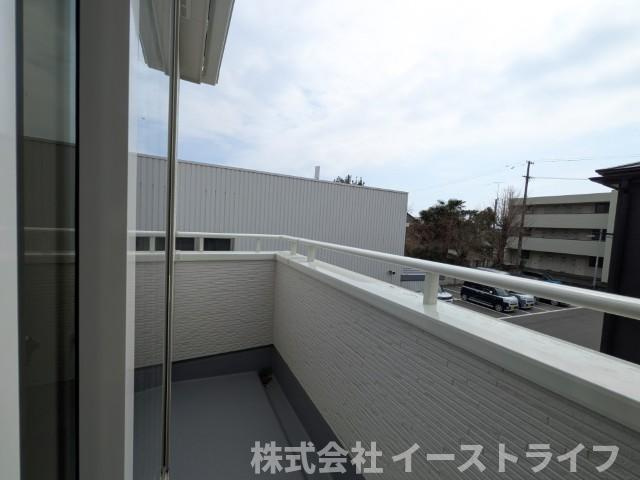 【新築戸建】　いわき市小名浜大原1期　全6棟　長期優良住宅のバルコニー|4号棟写真　南東側にもう一か所バルコニーが設置されています。
