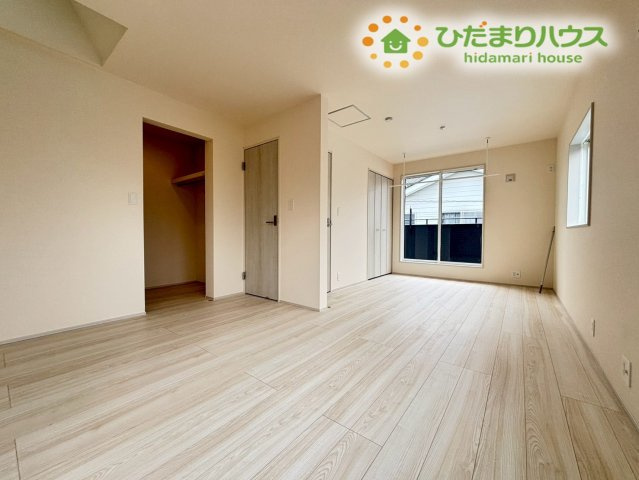 鴻巣市人形1丁目　新築一戸建て　ブルーミングガーデン　01の寝室