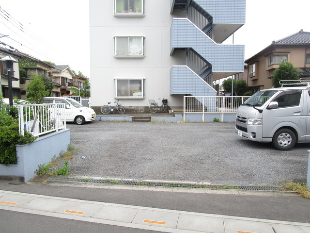 シンセリティーＡ・Ｏの駐車場