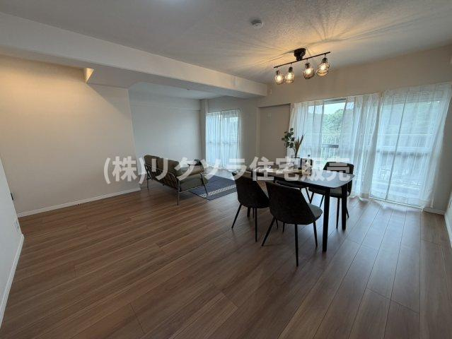 東急ドエル枚方山田池ビレジのキッチン|LDK21.3帖
■物件内覧・資金計画相談・住宅ローン相談、リフォーム相談、お問合せ受付中■
※当日・翌日のご内覧、ご相談はお電話でのお問合せがスムーズです！