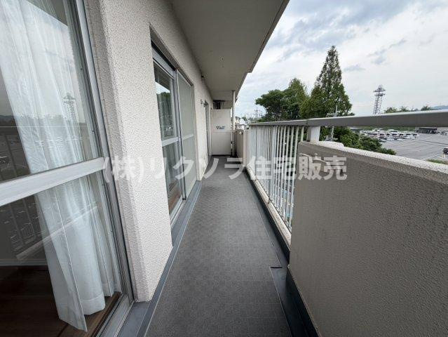 東急ドエル枚方山田池ビレジのバルコニー|■物件内覧・資金計画相談・住宅ローン相談、リフォーム相談、お問合せ受付中■
※当日・翌日のご内覧、ご相談はお電話でのお問合せがスムーズです！