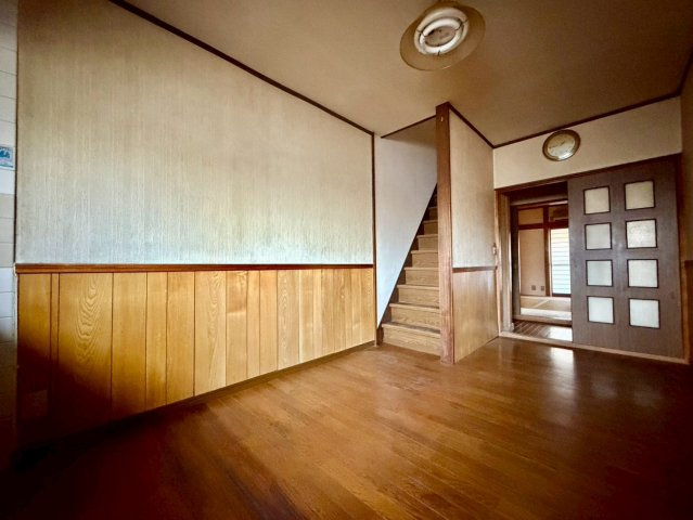 門真市石原町の洋室