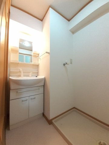 ドエルⅥの洗面所|使いやすい洗面所です
