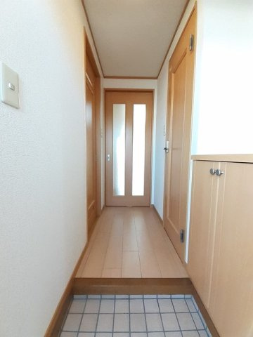 ドエルⅥの玄関|落ち着いた玄関です