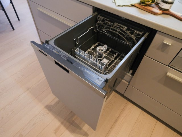 ライオンズマンション月島第２のキッチン|ライオンズマンション月島第２：キッチンには食器洗浄機も付いております！