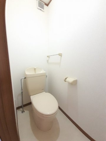 グリーンノートＬのトイレ|ゆったりとした空間のトイレです