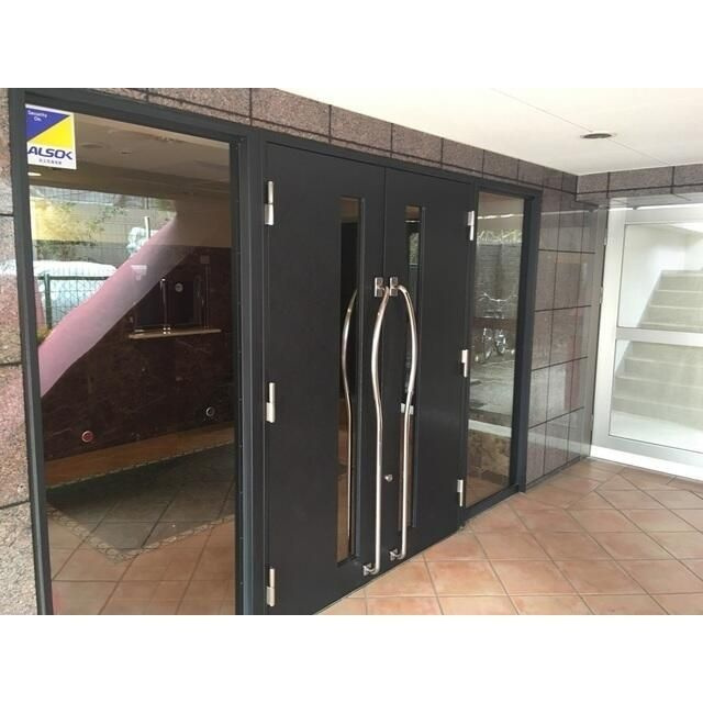ルクレ錦糸町のエントランス