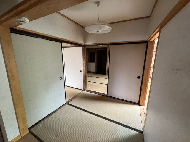 津山市椿高下　2階建中古住宅の和室|1F 2畳