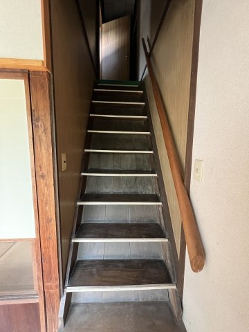 津山市椿高下　2階建中古住宅の内装