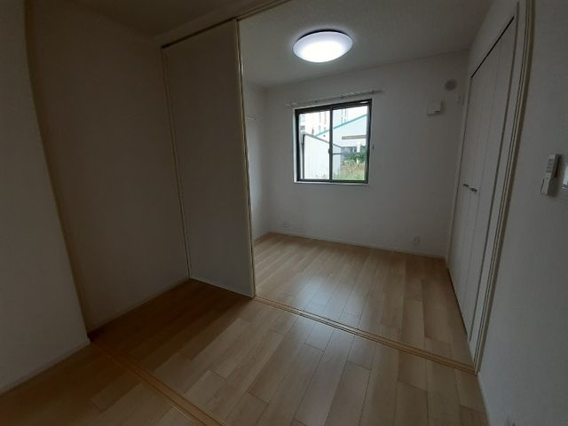 サンシャインの寝室