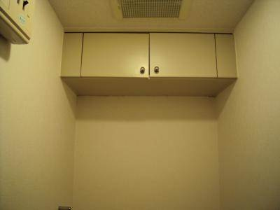 インペリアル御池のその他|トイレ上部棚
